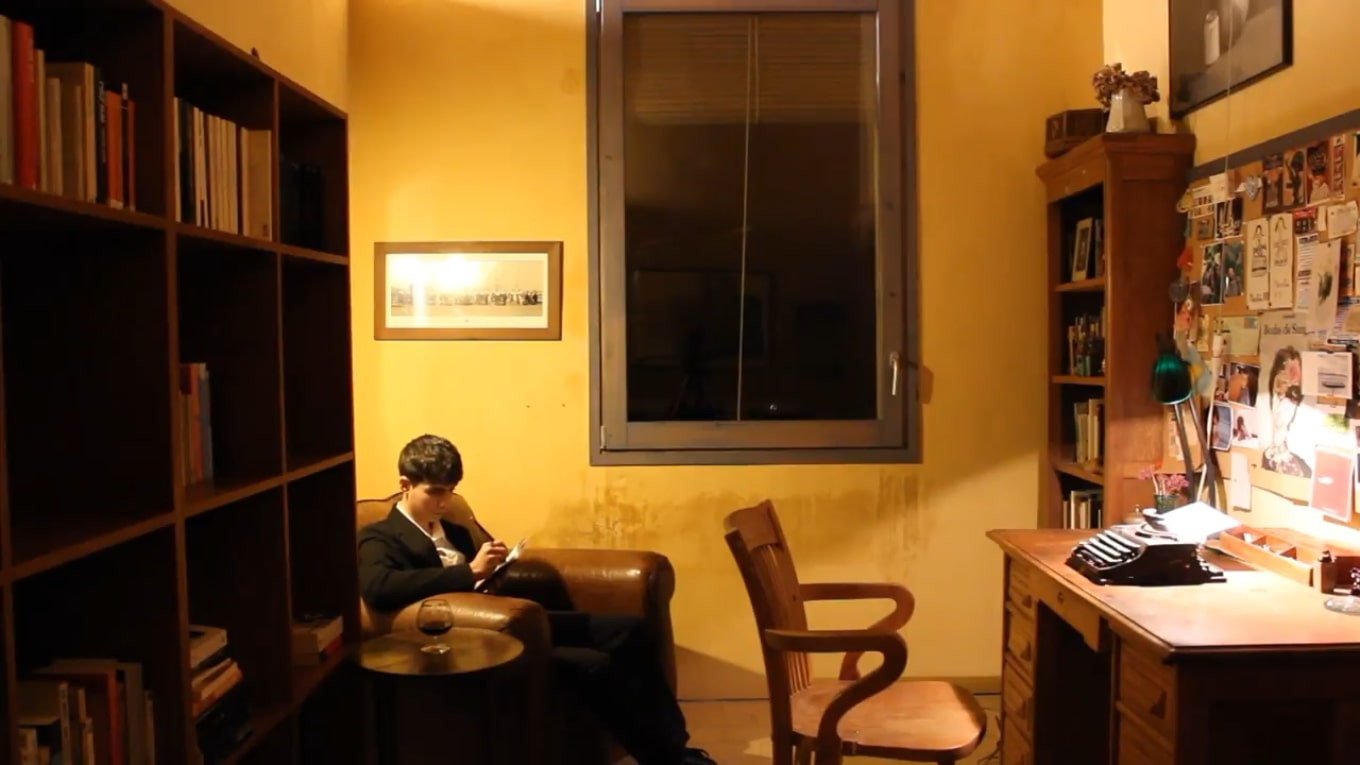 Fue una clara tarde, triste y soñolienta