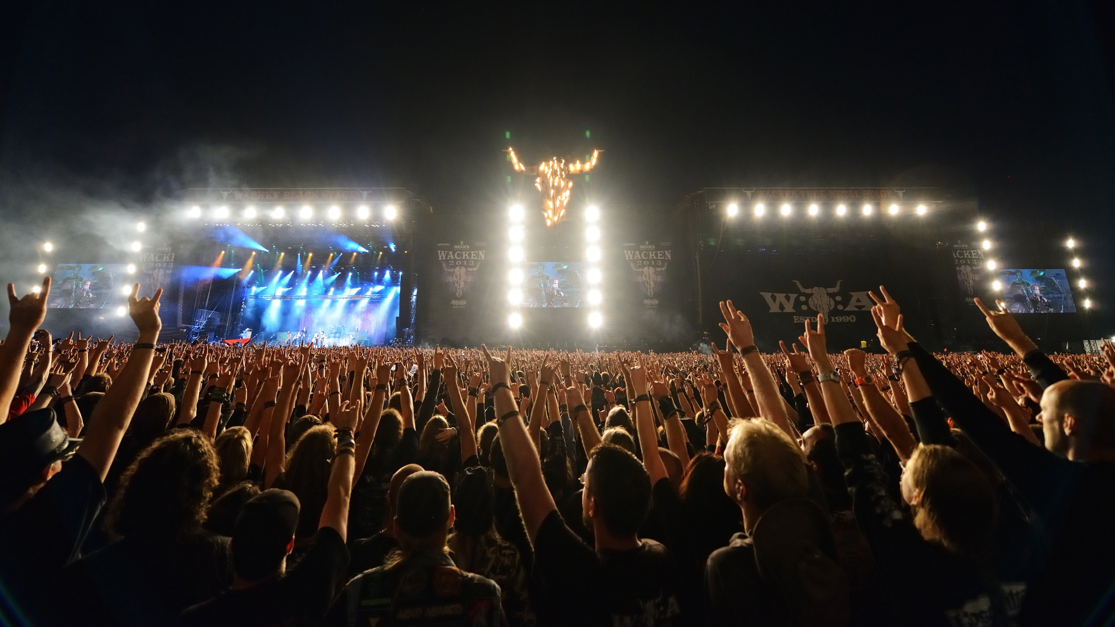 Louder Than Hell: Wacken The Movie