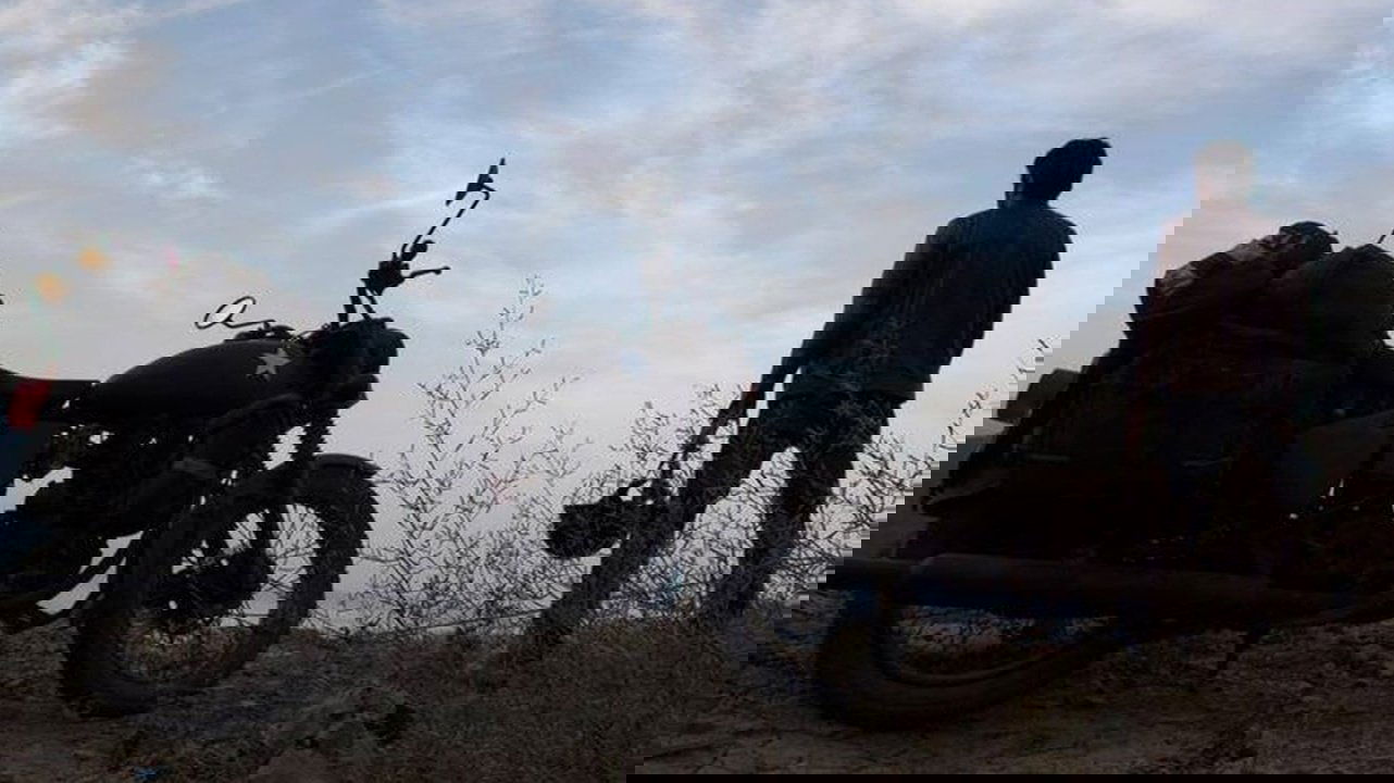 Neelakasham Pachakadal Chuvanna Bhoomi