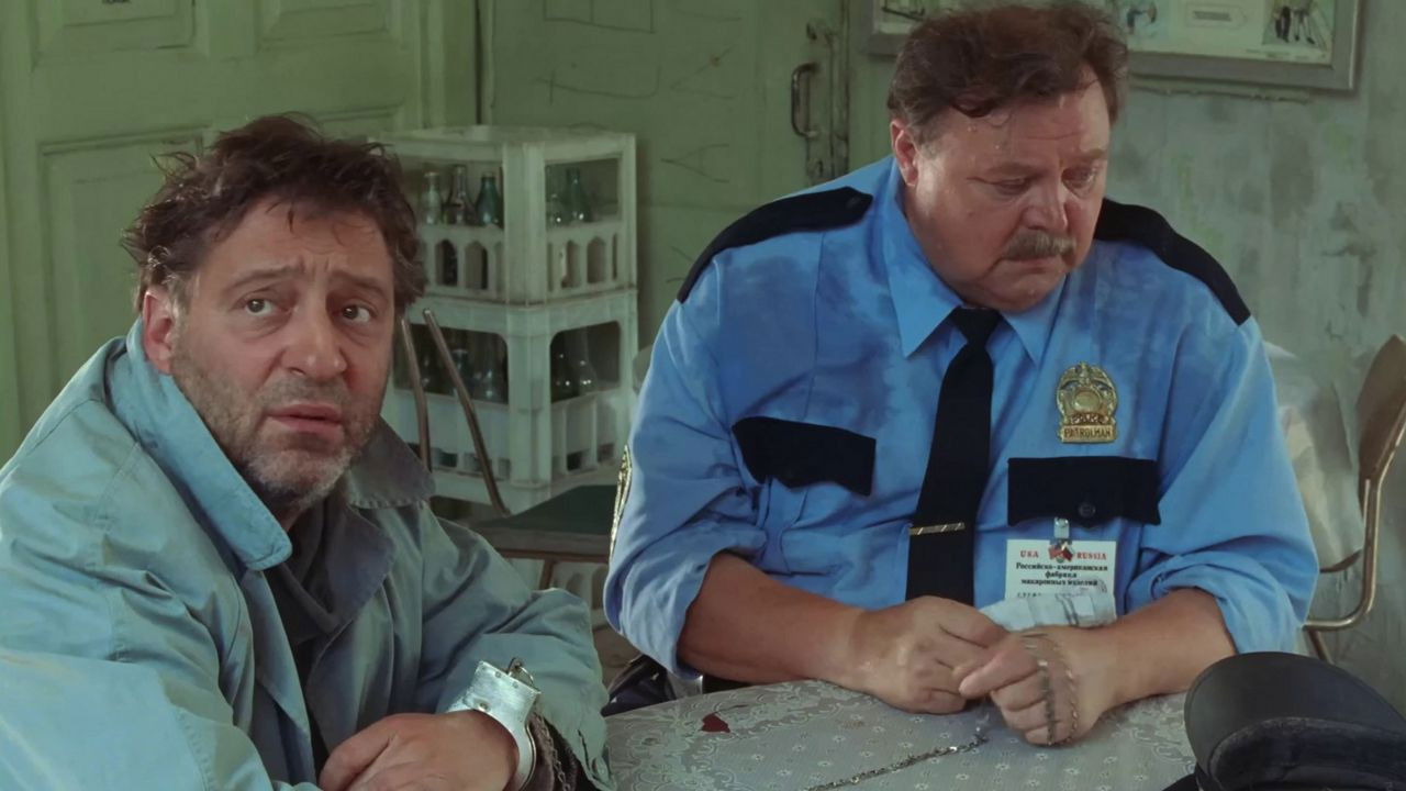 The Policemen and the Thieves