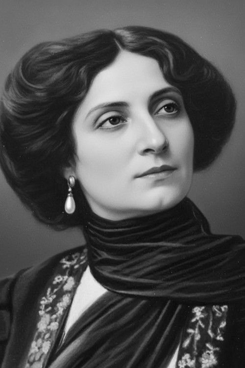 Kınar Hanım